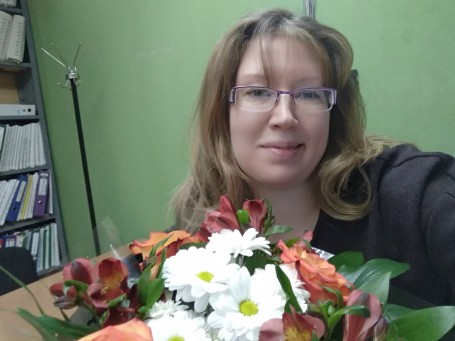 Yulya, 43, Saint Petersburg
