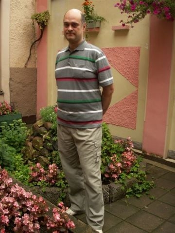 Pashuta, 49, Riga