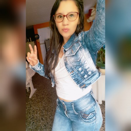 Erika, 22, Bogota
