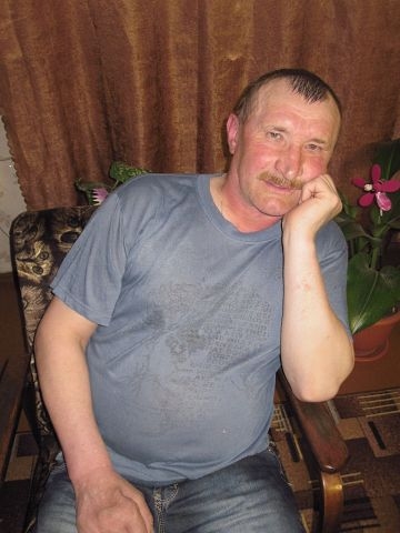 Sergey, 62, Khvoynaya