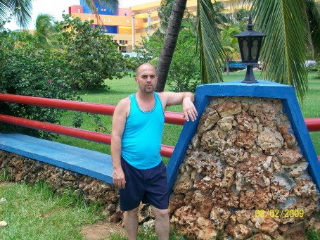 Luis, 64, Havana