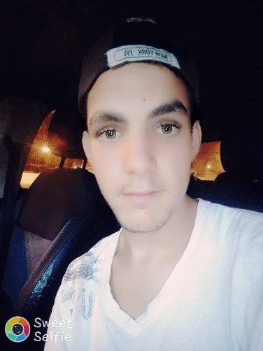 Youssef, 24, Candala