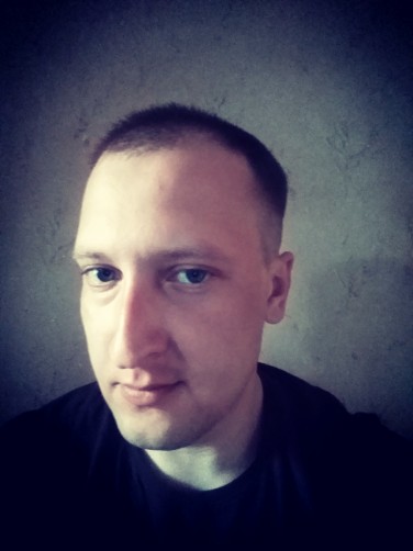 Oleg, 27, Tyukalinsk