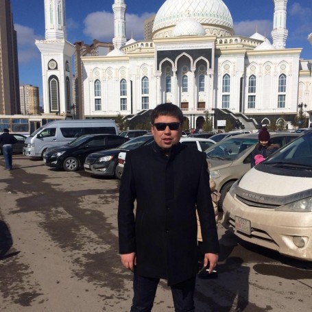 Anuar, 35, Astana