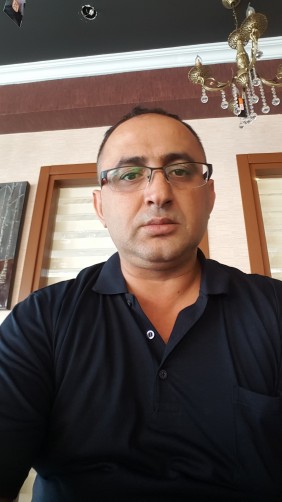 Mustafa, 45, Istanbul