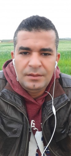 Naser, 43, Algiers