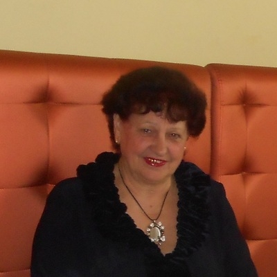 Anna, 72, Tosno