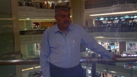 Abdwlla, 60, Kirkuk