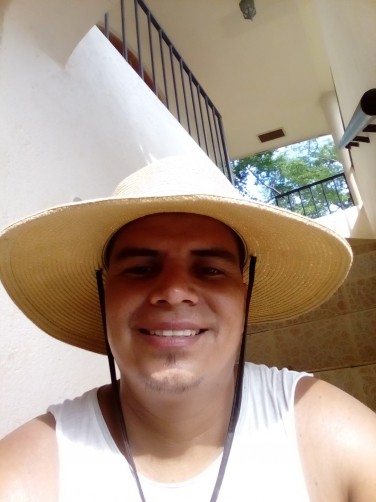 Rolando, 39, Nicaragua