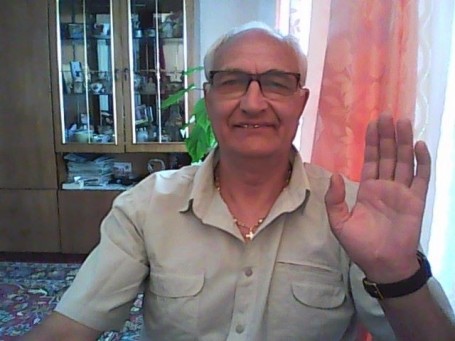 Nikolay, 70, Uvat
