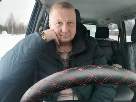 Aleksandr, 50, Borovichi