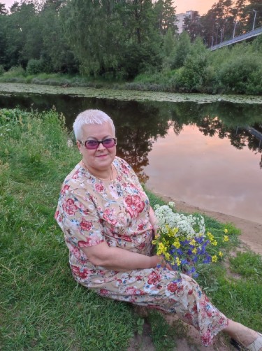 Nataliya , 65, Sosnovyy Bor