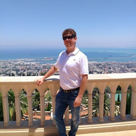Clotleglon, 35, Haifa
