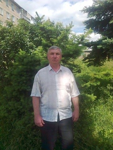 Sergey, 62, Snizhne