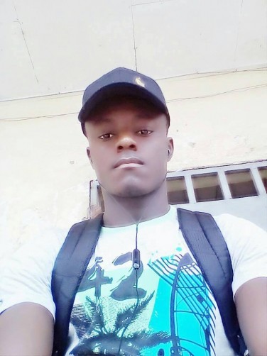 Nelson, 26, Douala
