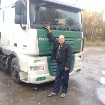 Oleg, 54, Volzhskiy
