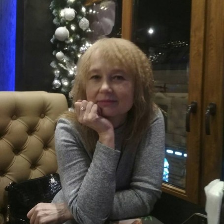 Liliya, 45, Milan