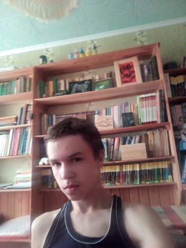 Daniil, 19, Nozhovka