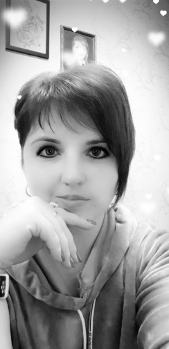 Elena, 33, Kyiv
