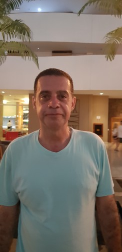 Luis Eduardo, 53, Uberaba