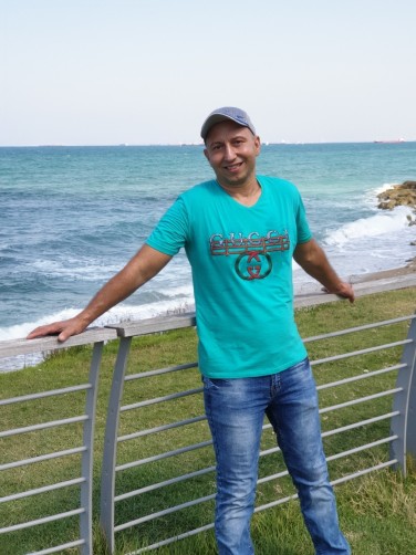 Emil, 42, Haifa