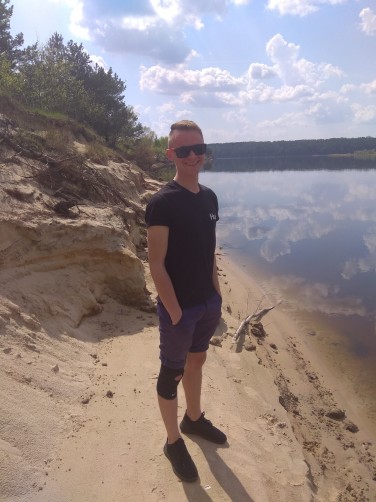 Igor, 22, Chernihiv