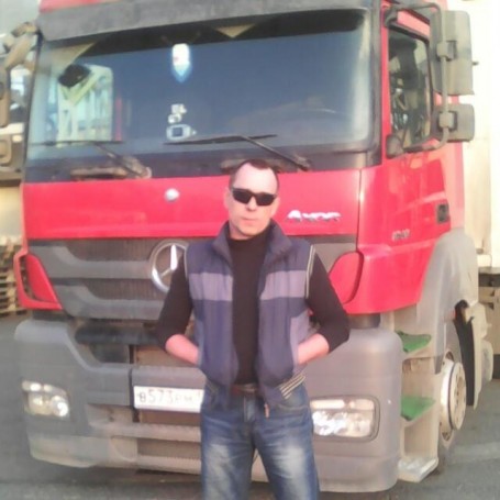 Олег, 43, Krasnoarmeysk