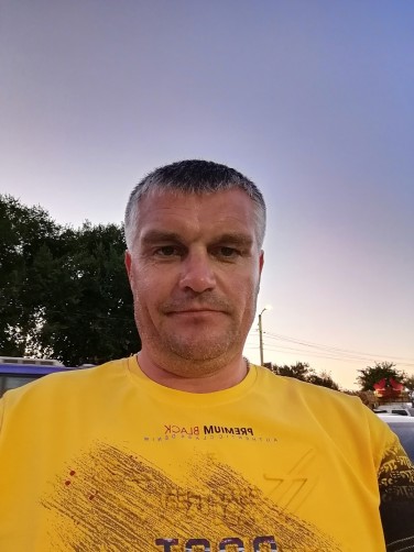 Сергей, 42, Raduzhny