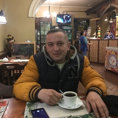 Aleksandr, 40, Pushkinskiye Gory