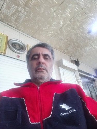 Kadir, 52, Istanbul