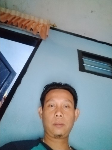 Decky, 34, Jakarta