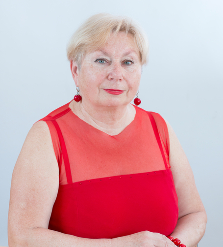 Elena, 71, Sevastopol