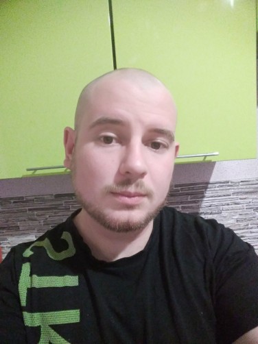 Vitaliy, 33, Pointe-a-Pitre