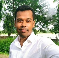 Nabir, 33, Dhaka