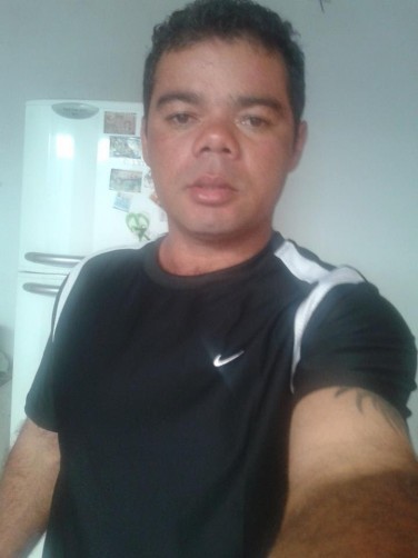 José, 41, Curitiba