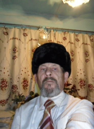 Alexander, 71, Duvan