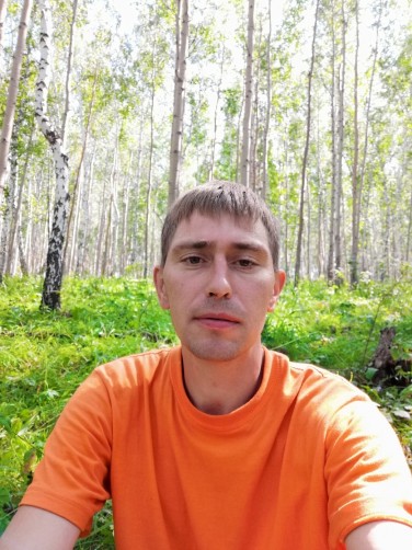 Mihail, 36, Novonukutskiy