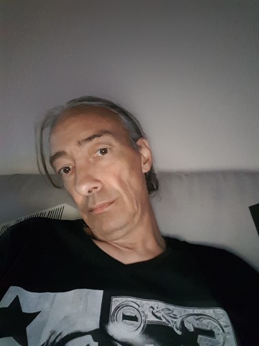 Yves, 43, Brussels
