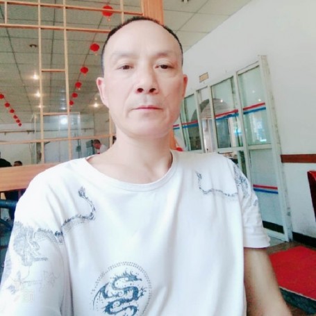 Deng Lee, 53, Guangzhou