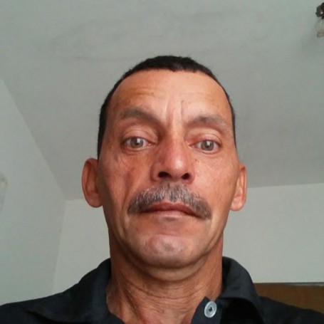 Roberto, 58, Guayama