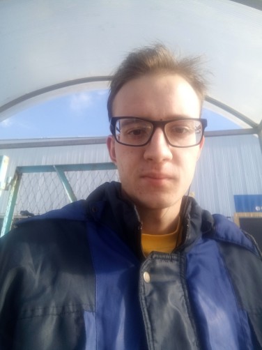 Антон, 22, Orenburg