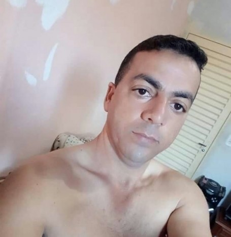 Carlos, 44, Salvador