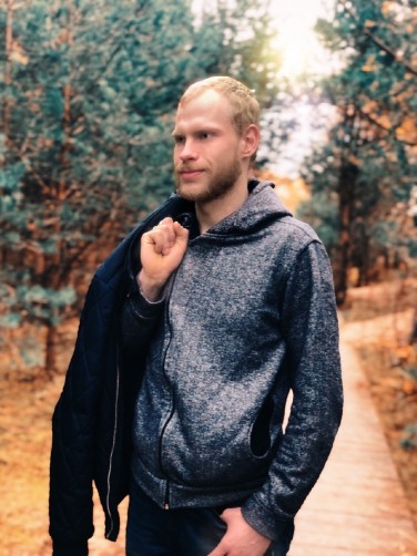 Dmitriy, 26, Narva