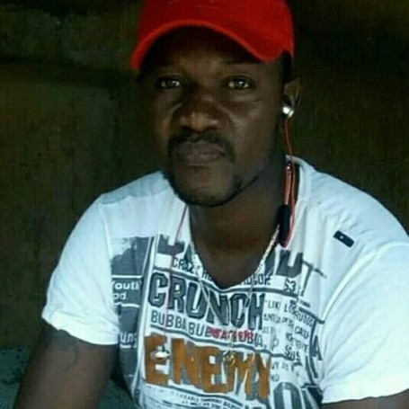 Chakaziz, 39, Ouagadougou