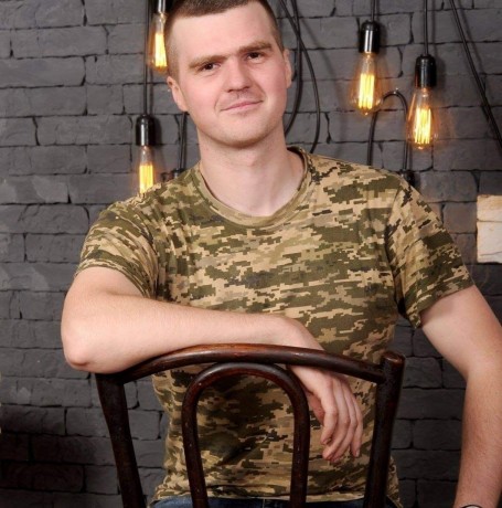 Viktor Pushko, 28, Kolomyia