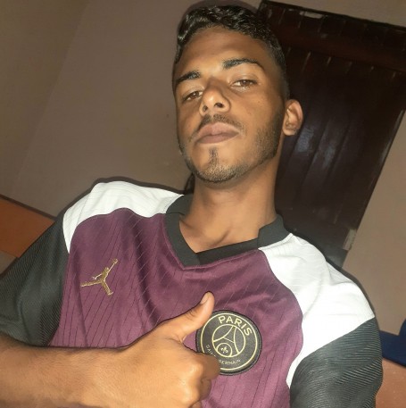 Matheus, 22, Recife