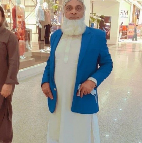 Riaz, 58, Karachi