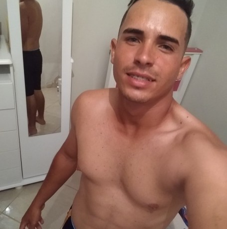 Douglas, 24, Taquaritinga