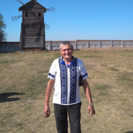 Mikola, 58, Kharkiv