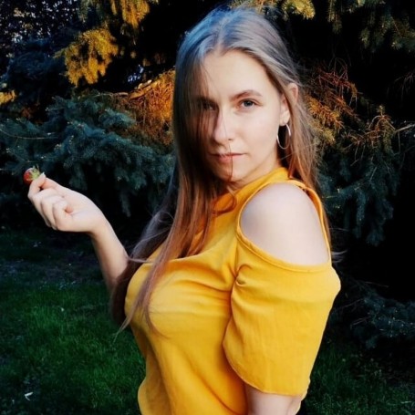 Evgenia, 21, Calgary